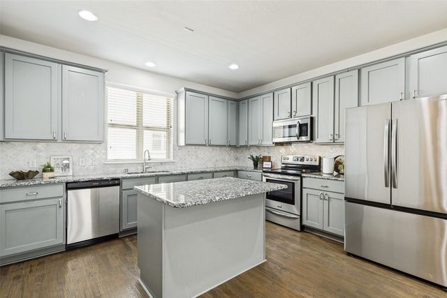 1305 Palm Springs Lane, Dallas, TX 75204
