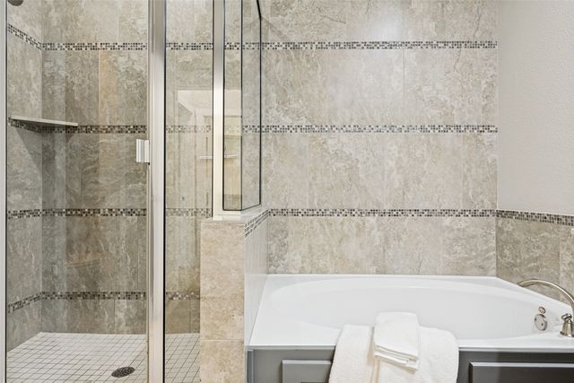 1305 Palm Springs Lane, Dallas, TX 75204