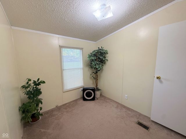 1003 Van Bibber Lake Estates, Greencastle, IN 46135