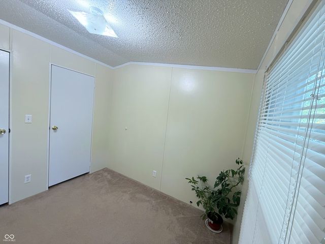 1003 Van Bibber Lake Estates, Greencastle, IN 46135