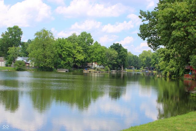 1003 Van Bibber Lake Estates, Greencastle, IN 46135