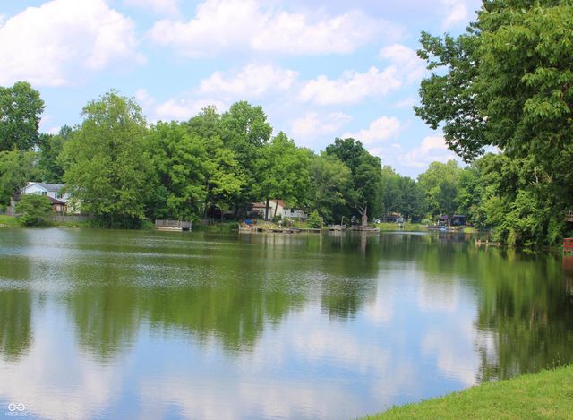 1003 Van Bibber Lake Estates, Greencastle, IN 46135
