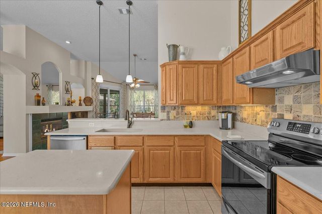 832 BUCKEYE Lane W, St. Johns, FL 32259