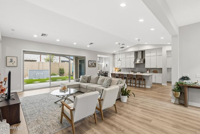 9719 E SUPERNOVA Drive, Mesa, AZ 85212