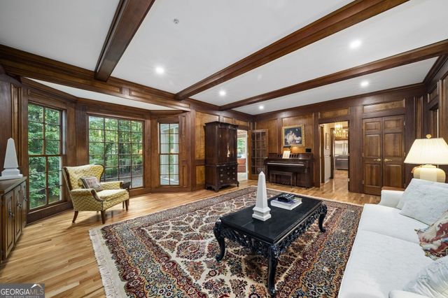 200 Wedgeway, Sandy Springs, GA 30350
