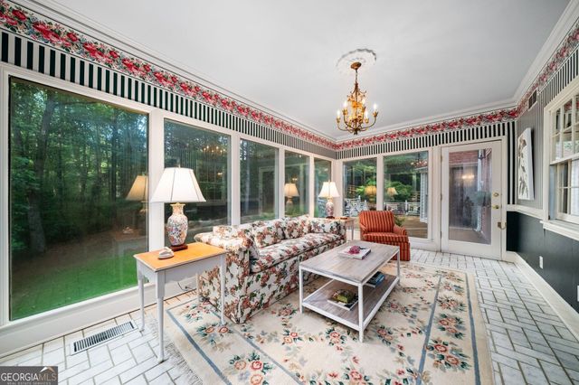 200 Wedgeway, Sandy Springs, GA 30350