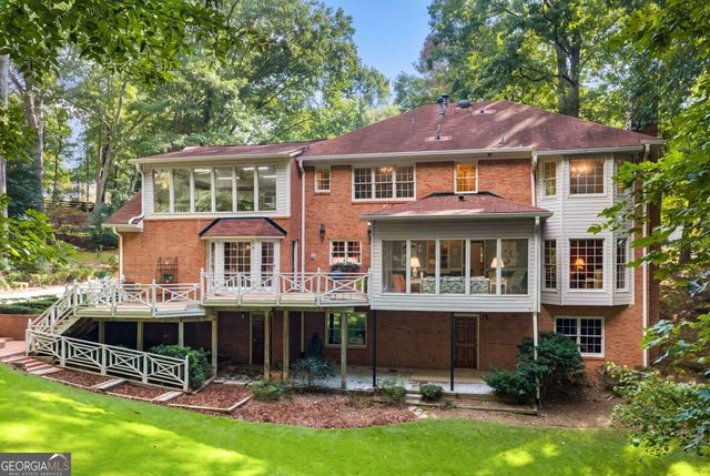 200 Wedgeway, Sandy Springs, GA 30350