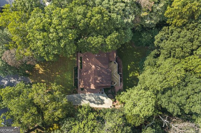 200 Wedgeway, Sandy Springs, GA 30350