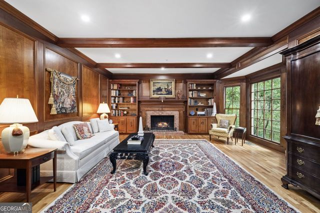 200 Wedgeway, Sandy Springs, GA 30350