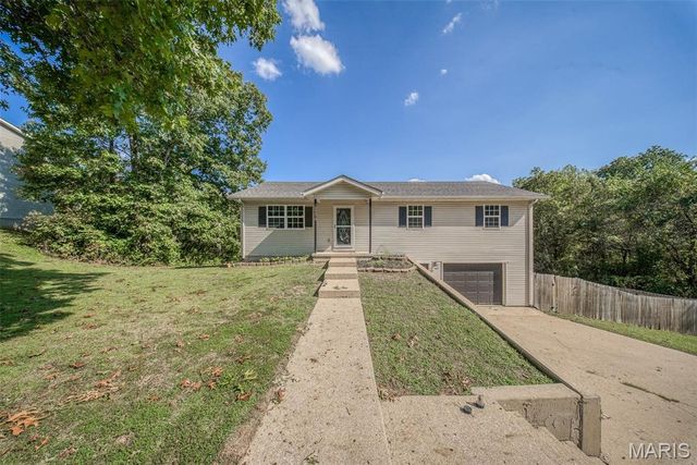 24478 Trolley Lane, St Robert, MO 65584