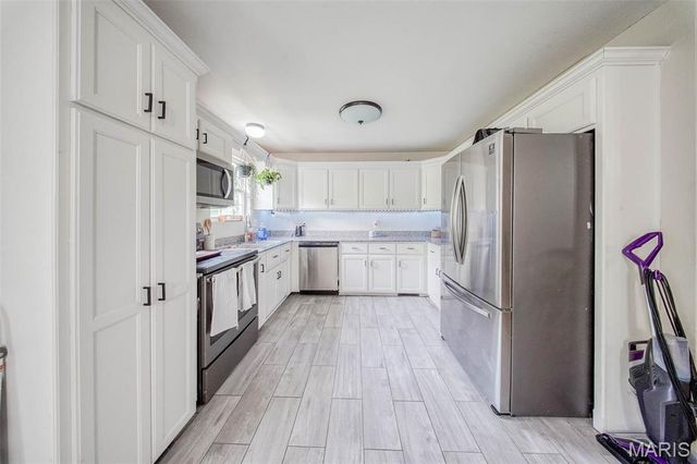 24478 Trolley Lane, St Robert, MO 65584