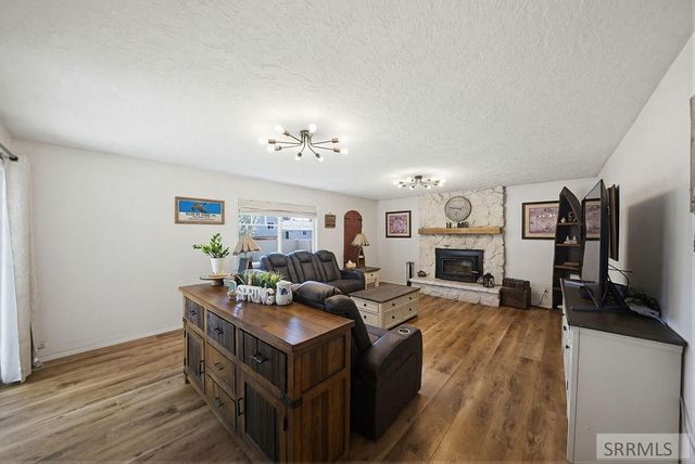1632 Parkwood Street, Idaho Falls, ID 83401