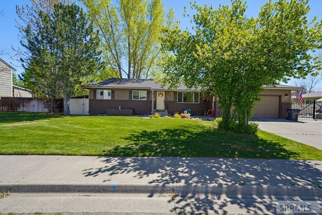 1632 Parkwood Street, Idaho Falls, ID 83401
