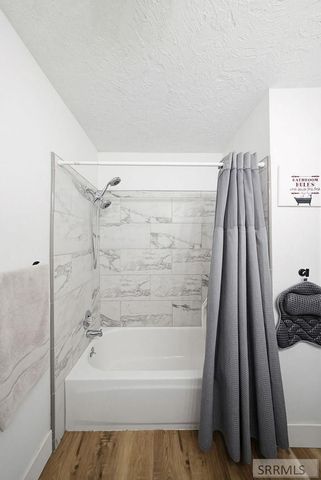 1632 Parkwood Street, Idaho Falls, ID 83401