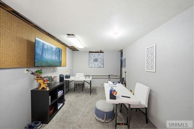1632 Parkwood Street, Idaho Falls, ID 83401