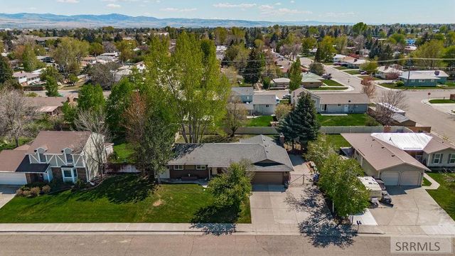 1632 Parkwood Street, Idaho Falls, ID 83401