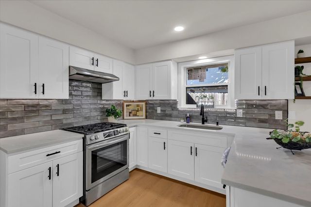 732 James Drive, Richardson, TX 75080