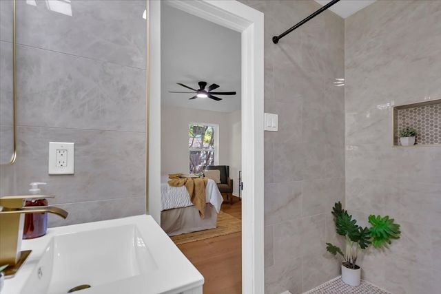 732 James Drive, Richardson, TX 75080