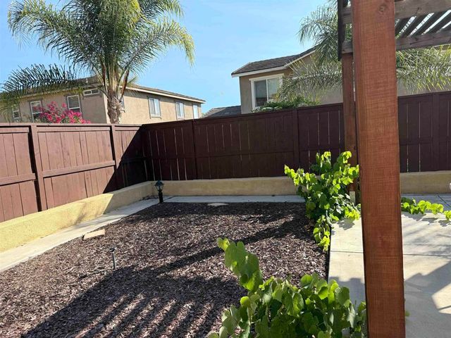 3177 Katharine Dr, Escondido, CA 92027