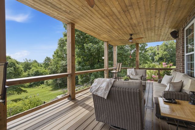 3520 Prominence Dr, Spring Hill, TN 37174
