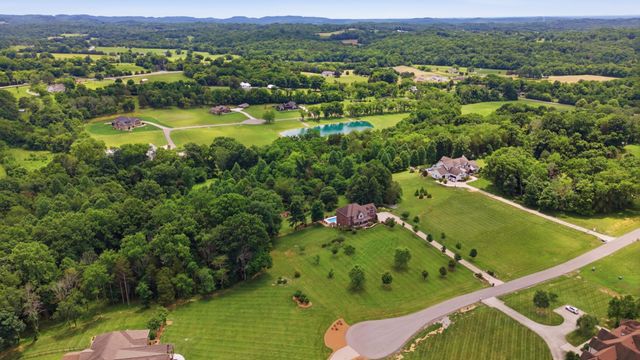 3520 Prominence Dr, Spring Hill, TN 37174