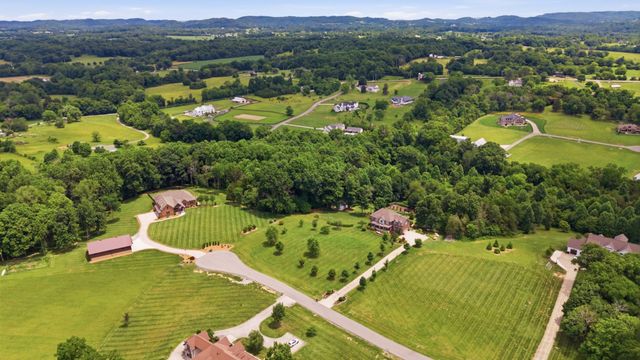 3520 Prominence Dr, Spring Hill, TN 37174