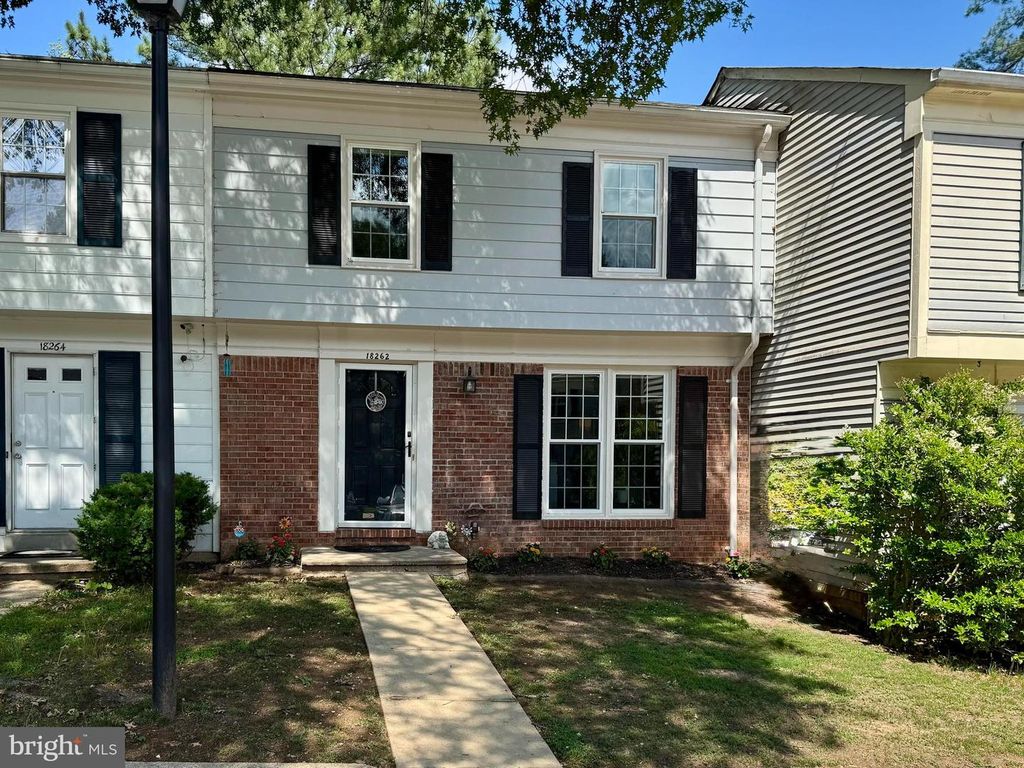 Image 1 of property listing at 18262 METZ DR, Germantown, MD 20874