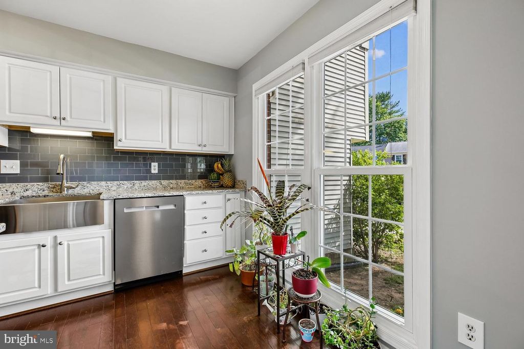Image 21 of property listing at 18262 METZ DR, Germantown, MD 20874