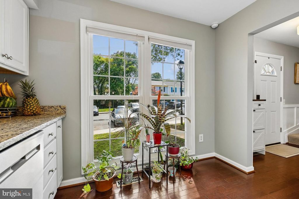 Image 22 of property listing at 18262 METZ DR, Germantown, MD 20874