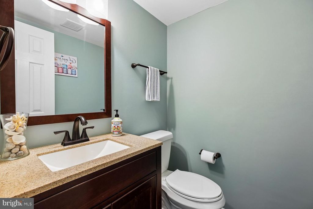 Image 23 of property listing at 18262 METZ DR, Germantown, MD 20874