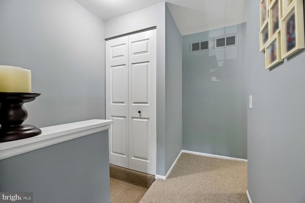 Image 24 of property listing at 18262 METZ DR, Germantown, MD 20874