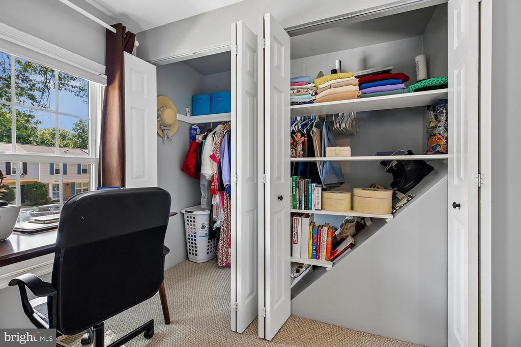 Image 28 of property listing at 18262 METZ DR, Germantown, MD 20874