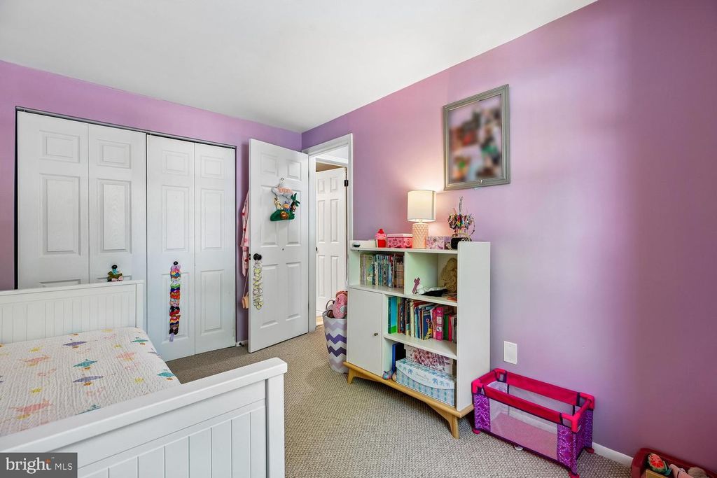 Image 32 of property listing at 18262 METZ DR, Germantown, MD 20874
