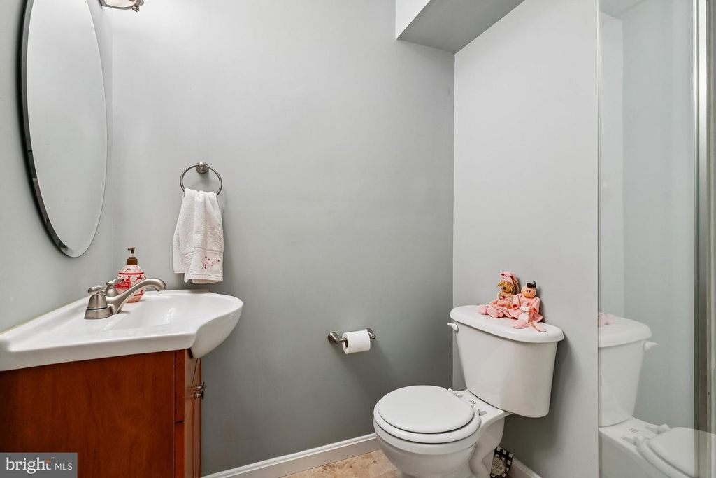 Image 41 of property listing at 18262 METZ DR, Germantown, MD 20874