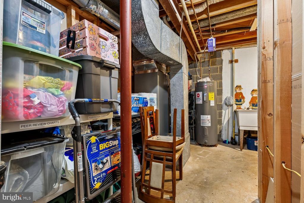 Image 44 of property listing at 18262 METZ DR, Germantown, MD 20874
