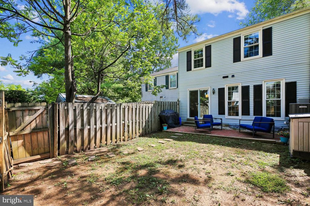 Image 54 of property listing at 18262 METZ DR, Germantown, MD 20874