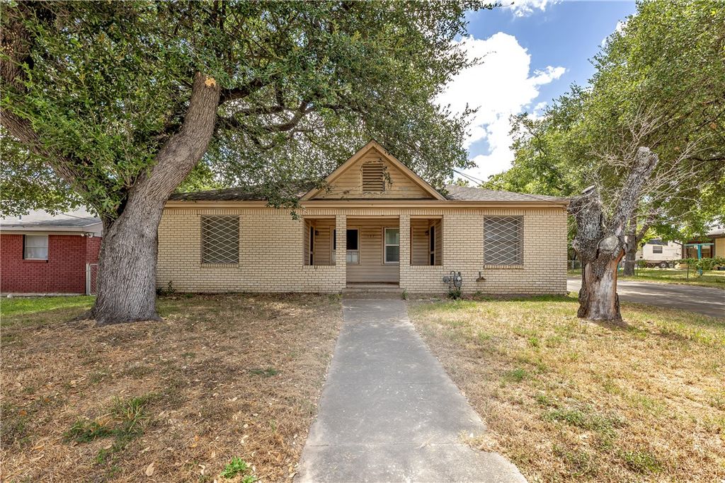 107 Sulphur Springs Road, Bryan, TX 77801 — exterior