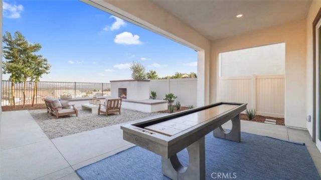 29610 Corte Ballenas, Valencia, CA 91354