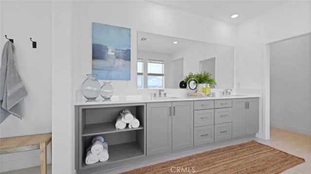 29610 Corte Ballenas, Valencia, CA 91354