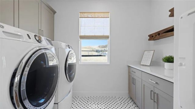 29610 Corte Ballenas, Valencia, CA 91354