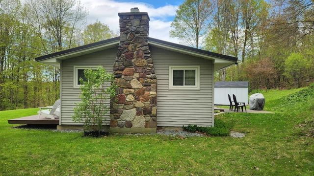 56 Burr Pond Road, Sudbury, VT 05733