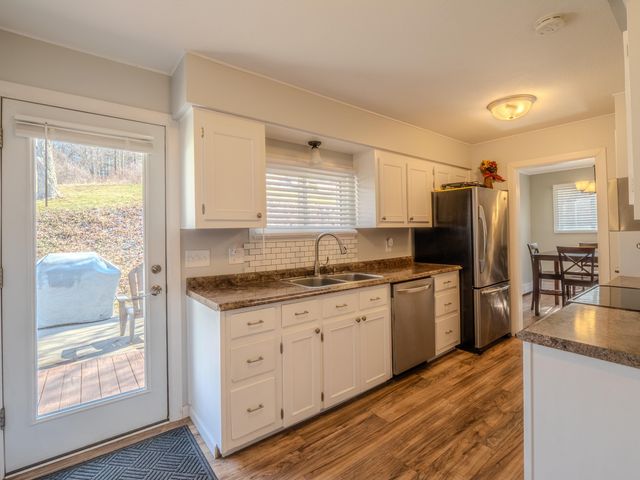 56 Burr Pond Road, Sudbury, VT 05733