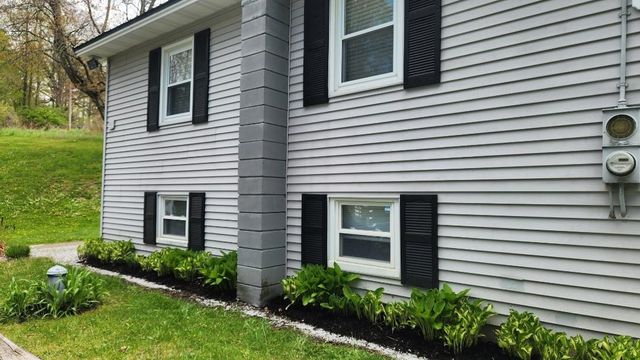 56 Burr Pond Road, Sudbury, VT 05733