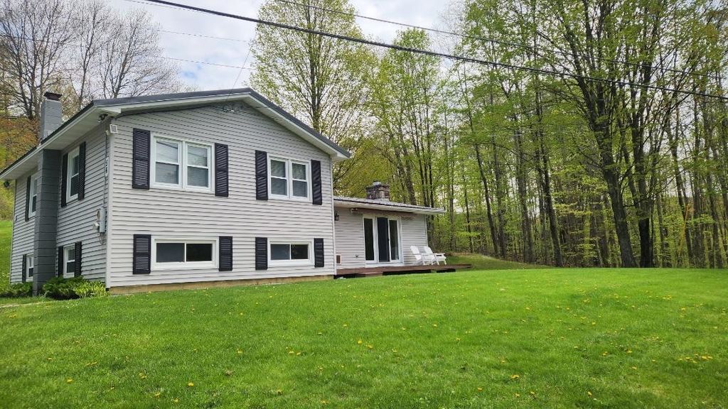 56 Burr Pond Road, Sudbury, VT 05733