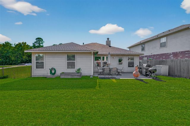 7002 Durango Creek Drive, Magnolia, TX 77354