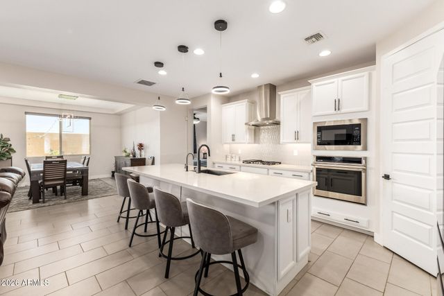 5442 N 90TH Drive, Glendale, AZ 85305