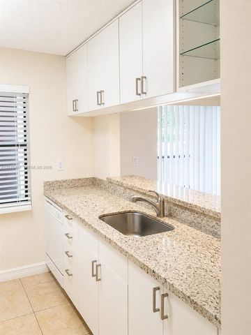 3396 Foxcroft Road 316, Miramar, FL 33025