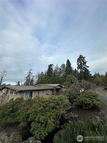 730 Tillamuck Drive, La Conner, WA 98257