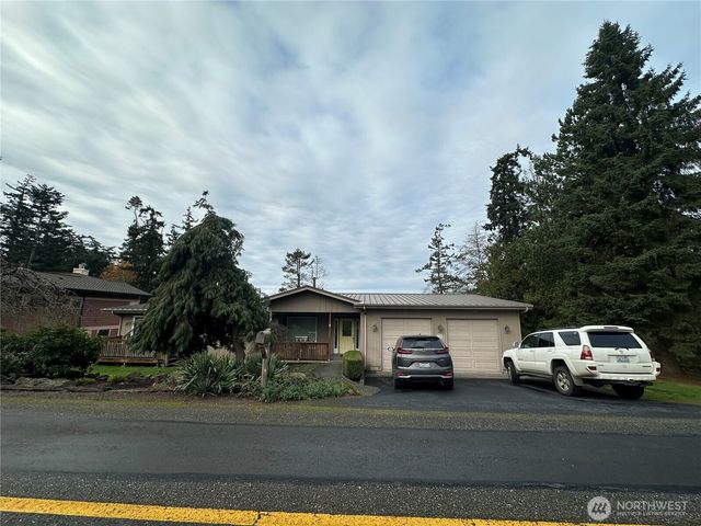730 Tillamuck Drive, La Conner, WA 98257