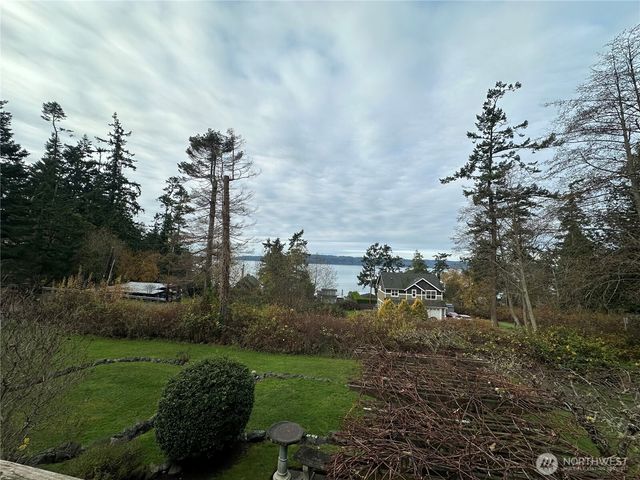 730 Tillamuck Drive, La Conner, WA 98257